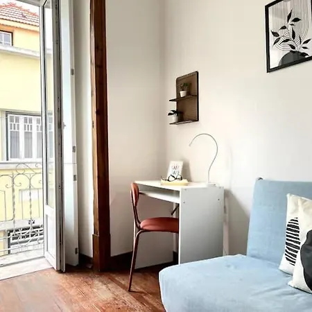 Surradores 33046 Al ליסבון